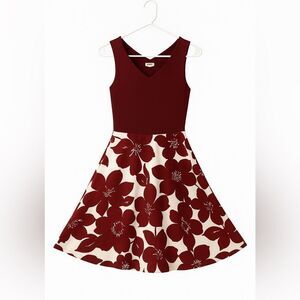 MED Floral Stretchy Maroon Red Sleeveless Fit and Flare V-Neck Knee Length Dress